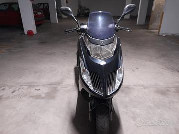 Dink scooter 125