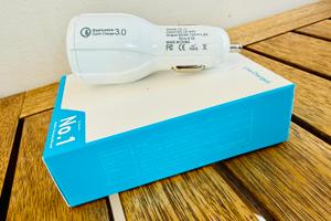Caricabatterie auto QC 3.0 dual USB 3.1A