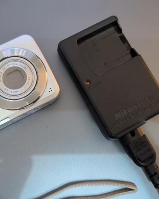 Nikon Coolpix S210