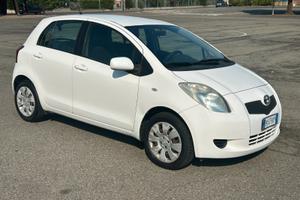 TOYOTA YARIS 1.0 BENZINA