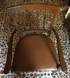 Poltroncina / sediea in legno
