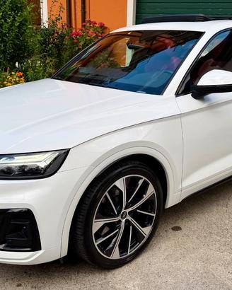 Audi Q5 SQ5 SPB TDI quattro tiptronic sport attitu