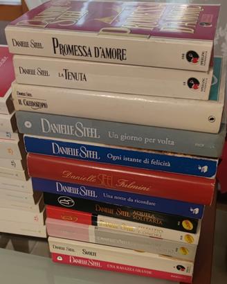 Lotto libri Danielle Steel .... 