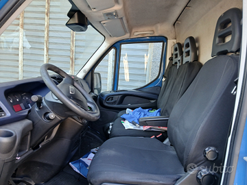 Furgone Iveco DAILY 35-140