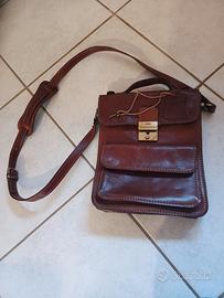 Borsello uomo con tracolla e chiave chiusura