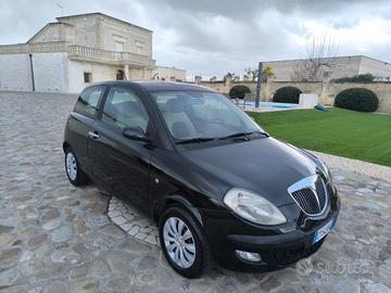Lancia Ypsilon 1.2 con 132000 km originali perfett