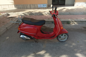 Vespa et4