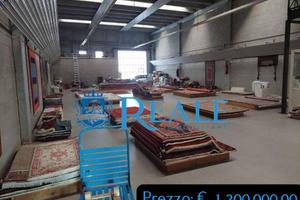 Immobile di 980 m² con 3 locali a Corbetta