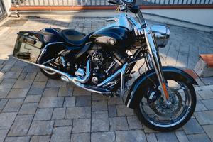 Harley Davidson Road King CVO 110°Anniversario