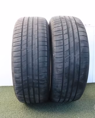 Gomme Goodyear Efficient Grip 225 55 17 estate