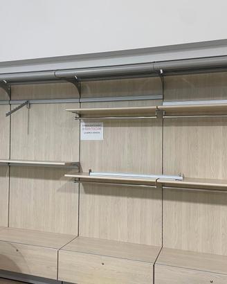 scaffalatura negozio