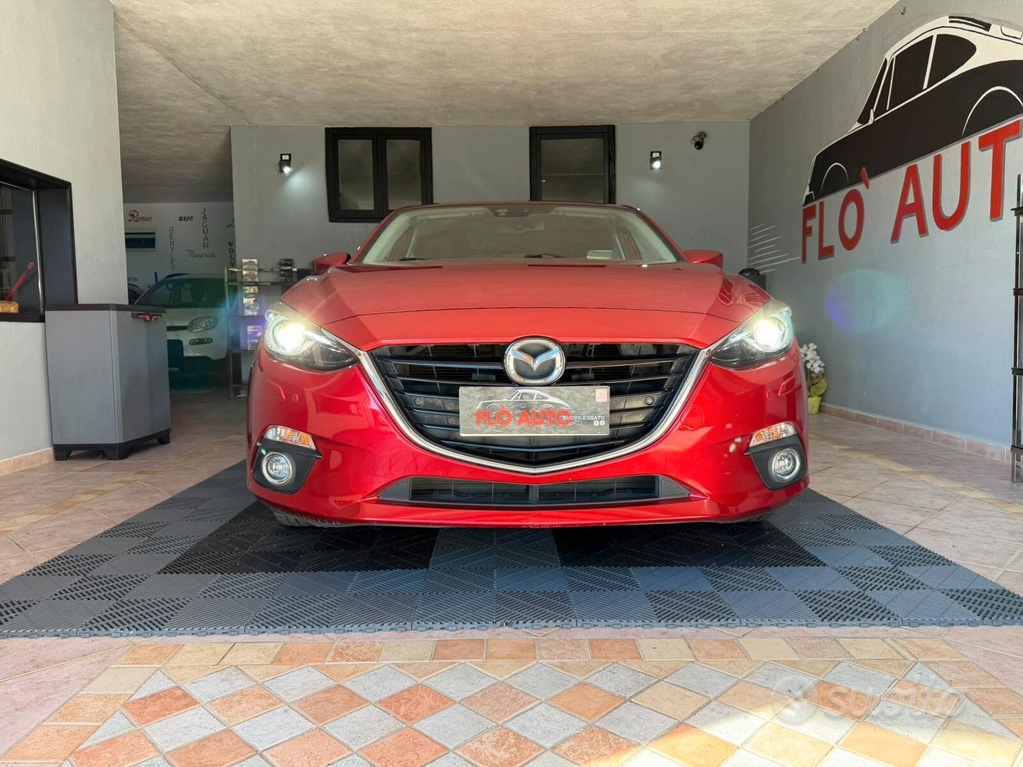 Mazda 3 2017 photo 2