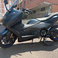 Tmax 560