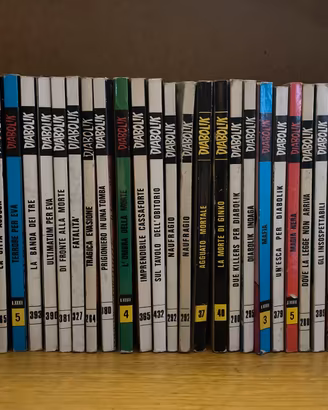 32 giornaletti fumetti Diabolik