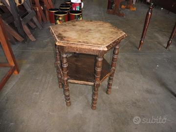Sgabello antico legno con ripiano
