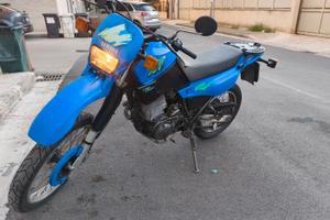 YAMAHA XT600