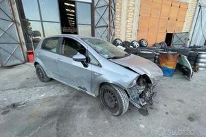 Ricambi Fiat Grande Punto 1.4 benz 77cv del 2010
