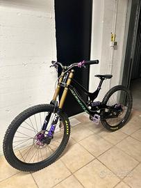 Specializer demo 8 downhill