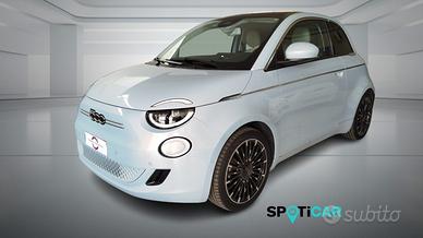 FIAT 500e Berlina 42 kWh La Prima