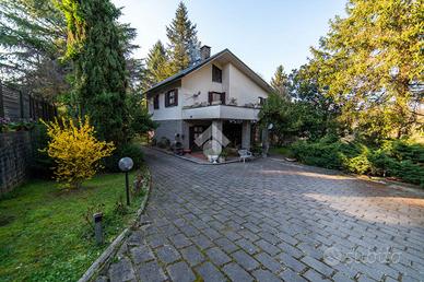 VILLA SINGOLA A VITERBO