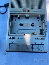 Registratore cassette vintage Sanyo Slim 5E'70'80