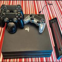 PlayStation PS4 PRO + Accessori 