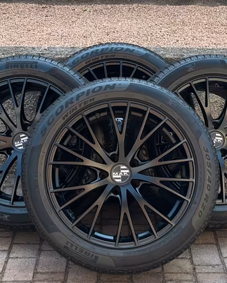 Cerchi in lega R20 BLACK MATT