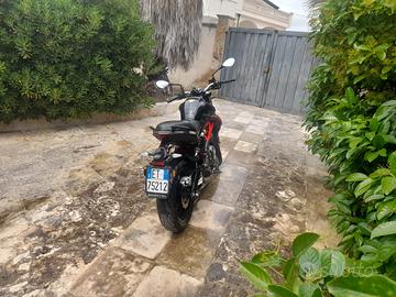 Moto Benelli 302 S