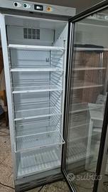 vetrina verticale refrigerata 