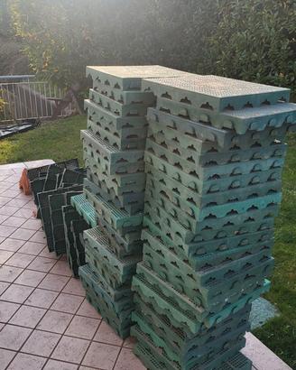 Piastrelle salva prato