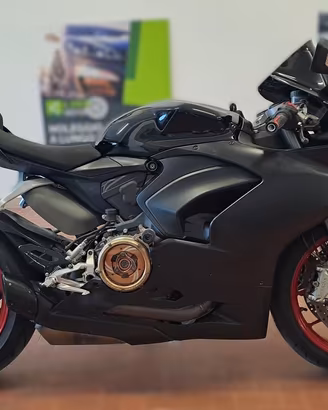 DUCATI Panigale V2 .