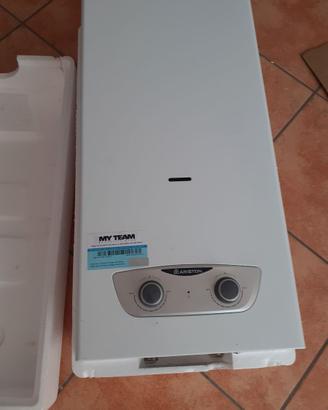 Scaldabagno Ariston metano FAST R X Mai usato