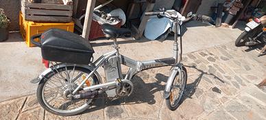 bicicletta pedalata assistita