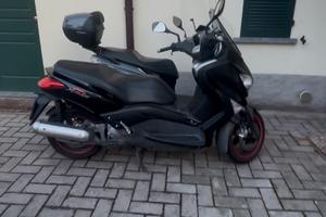 Yamaha Xmax 125