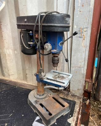 trapano a colonna 220v