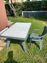 Tavolo giardino e 6 sedie