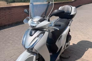 Honda SH 150i ABS Start&Stop 1554 km