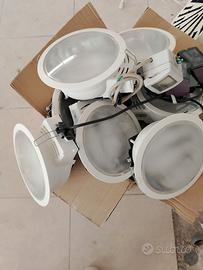 Plafoniere da incasso controsoffitto neon.