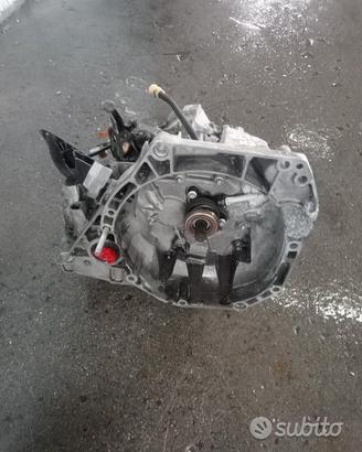 Cambio Manuale Per Renault Clio 900 TCE 2013