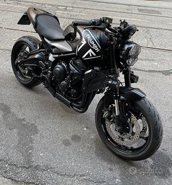 Triumph trident 660 garanzia 2027