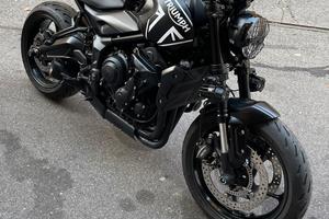 Triumph trident 660 garanzia 2027