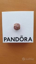 PANDORA 788797C01 Charm  Margherita con pave