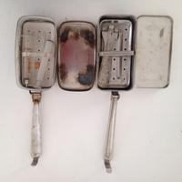 Porta siringhe antichi