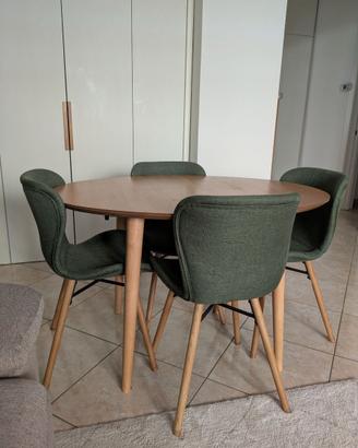 Tavolo allungabile Oqui rovere + 4 sedie imbottite