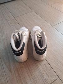 Scarpe marca Levis utilizzate poche da bambina