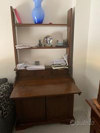 Scrivania libreria