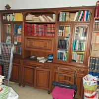 Libreria in massello con vetrine + scrivania