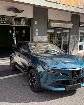 ALFA ROMEO Junior Speciale-1.2 145 CV Hybrid DCT