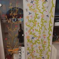 vetrina vintage dipinta a mano