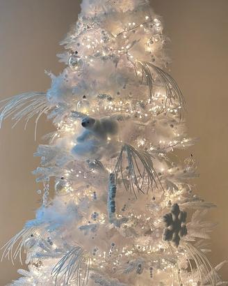 Albero di natale 210 cm  + addobbi